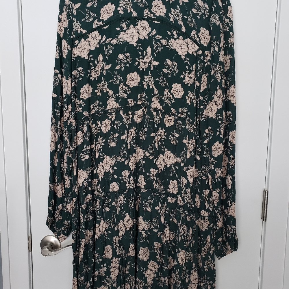 Green Boho dress NWOT